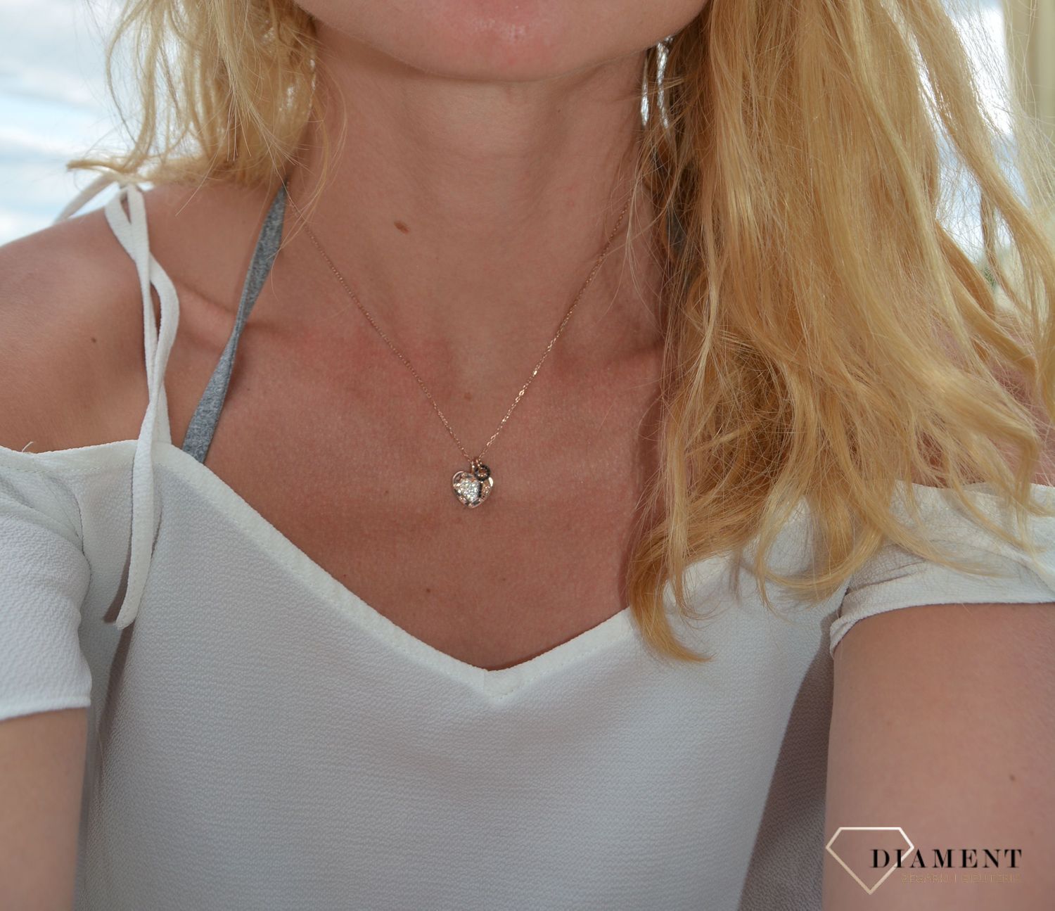 Celebrytka srebrna naszyjnik 'Serce z kłódką' Dall'Acqua ✓ Celebrytka w kształcie gwiazdki ozdobione czarnymi cyrkoniami, dodatkowym elementem są dwie czarne cyrkonie 11.jpg